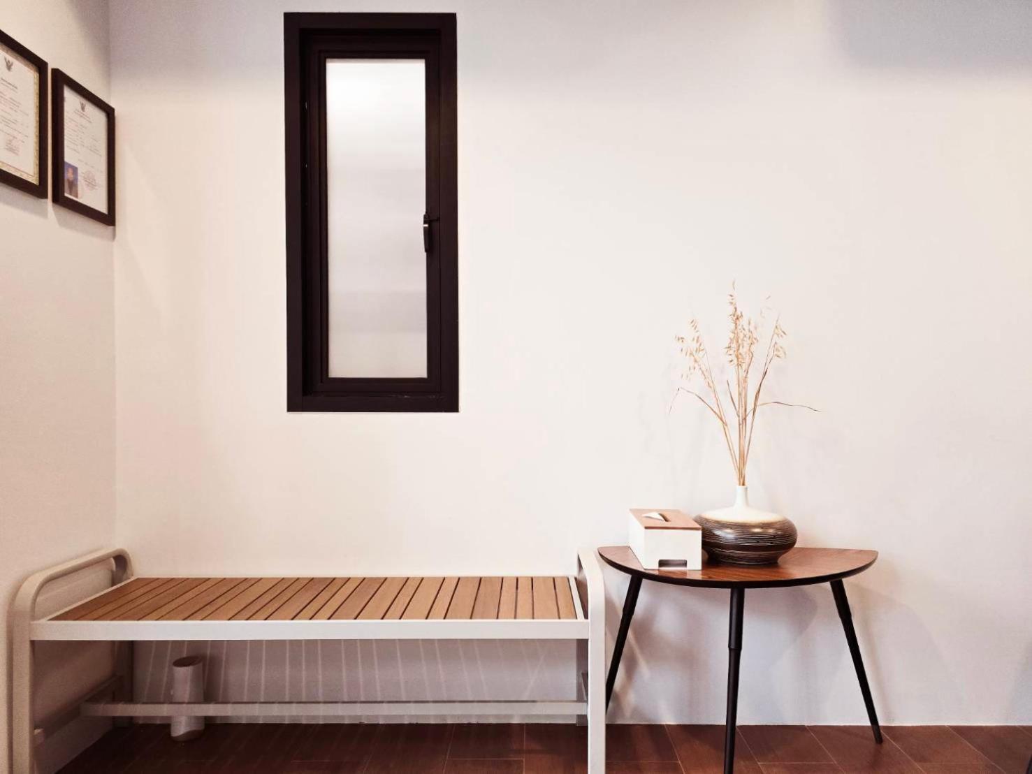 מלון Red Door Samsen Hotel,