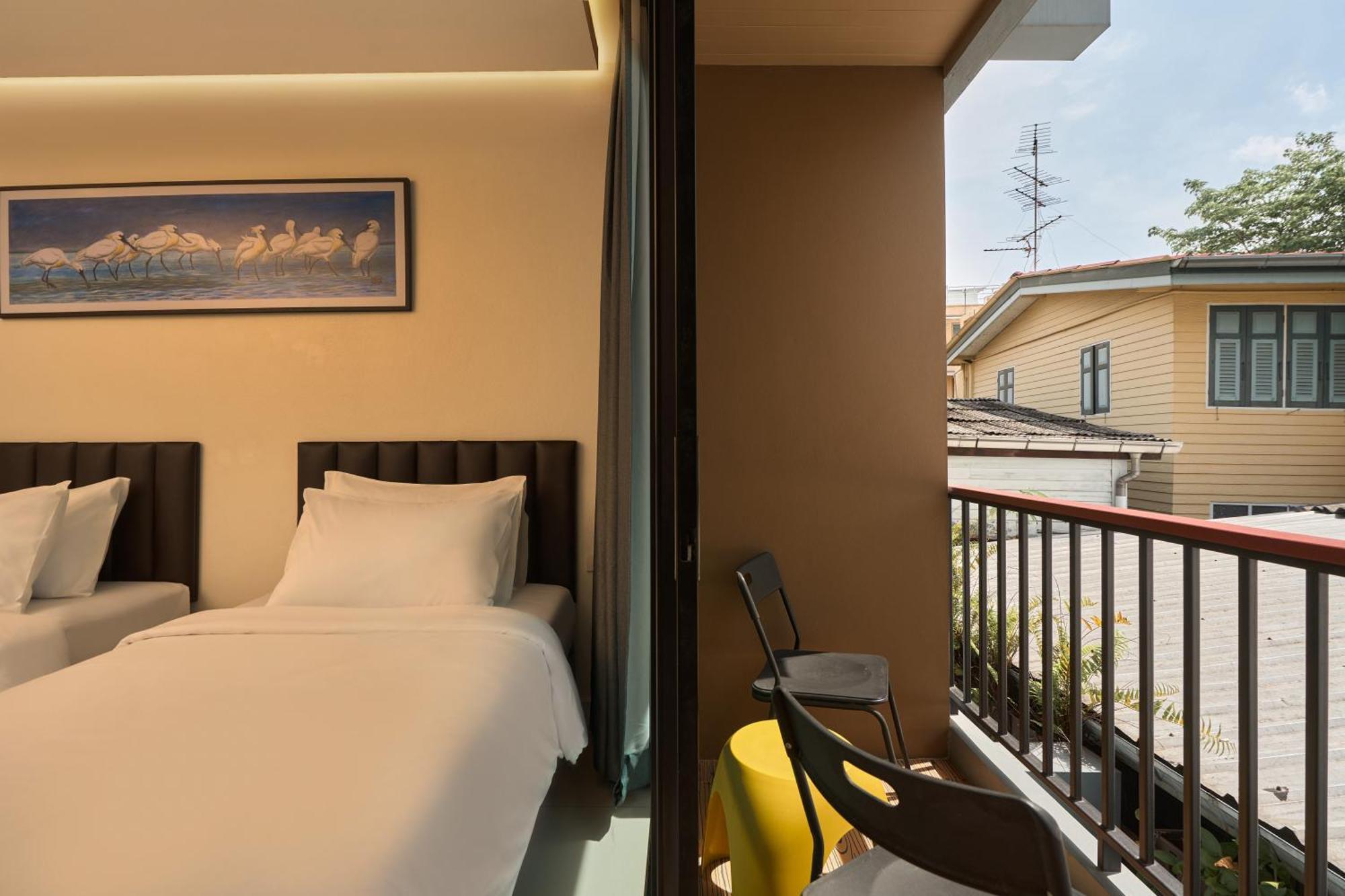 מלון Red Door Samsen Hotel, בנגקוק