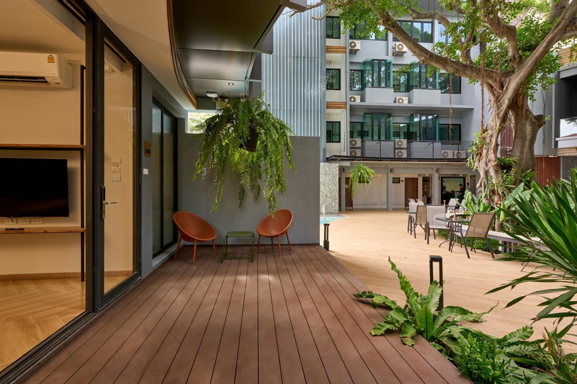 Red Door Samsen Hotel, 3* בנגקוק