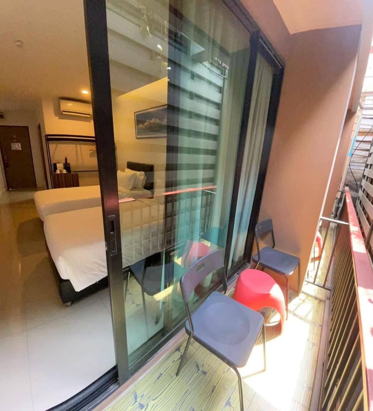 Red Door Samsen Hotel, 3* בנגקוק