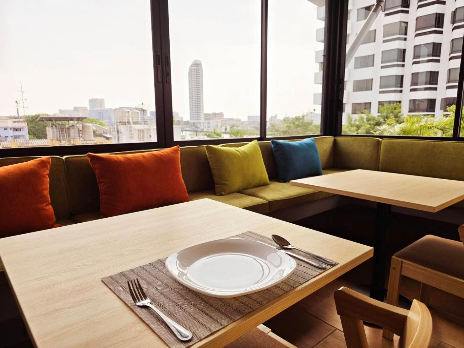 Red Door Samsen Hotel, 酒店 曼谷
