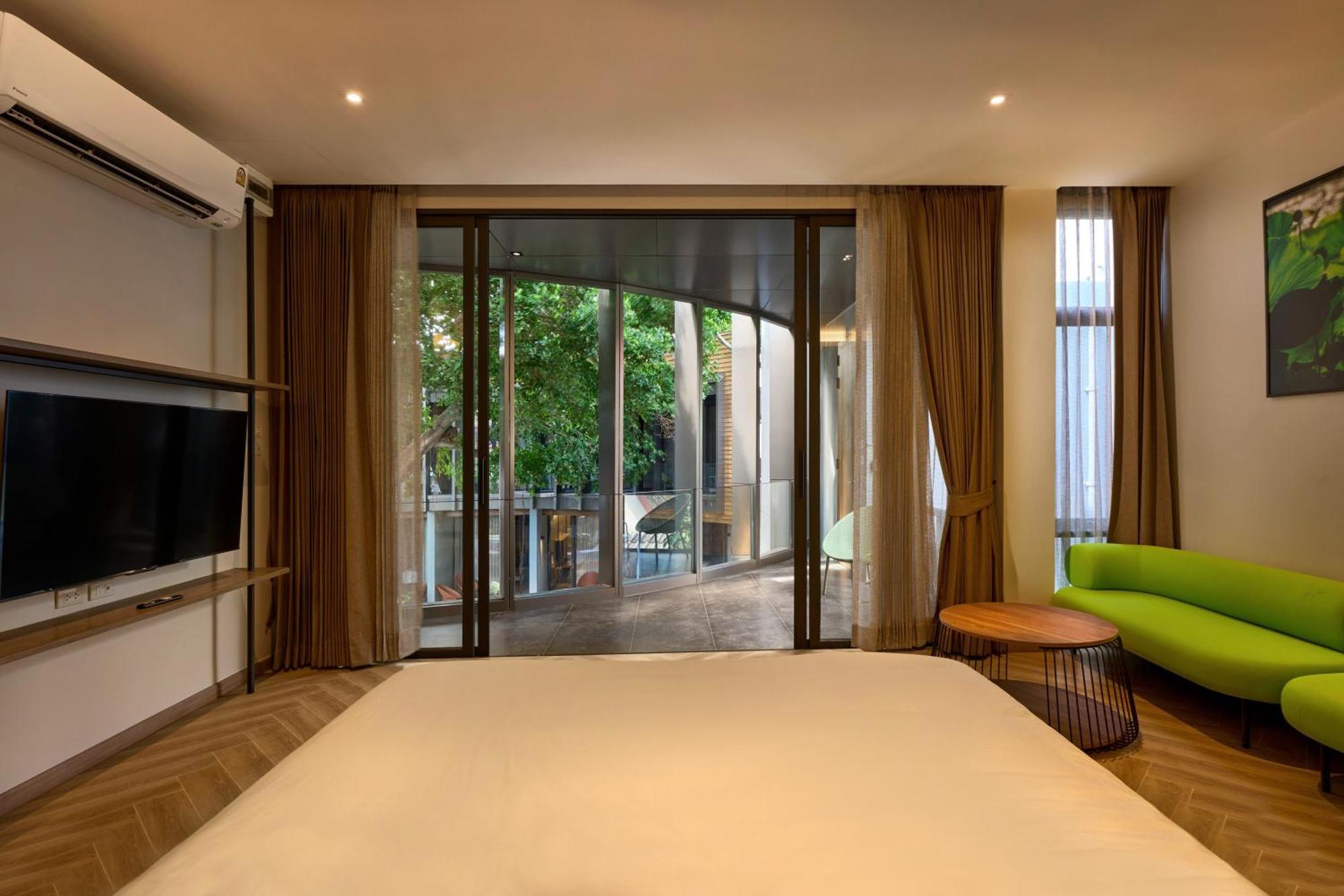 Red Door Samsen Hotel, 酒店